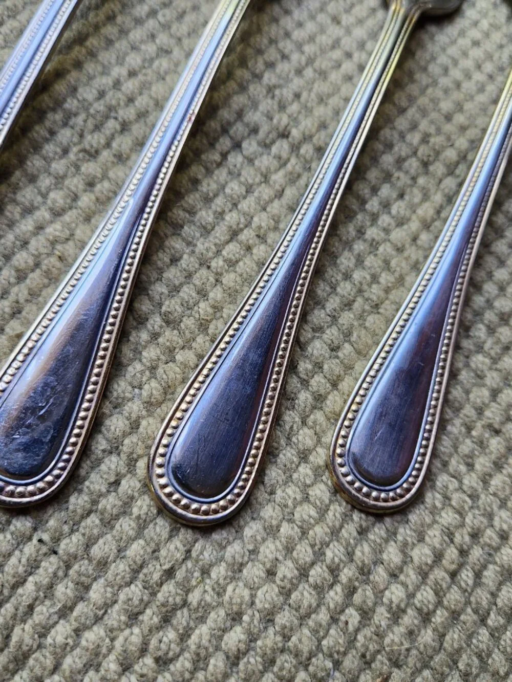 8 Forks 4 Salad 4 Dinner Wallace GOLD ROYAL BEAD 18/10 Stainless Flatware China